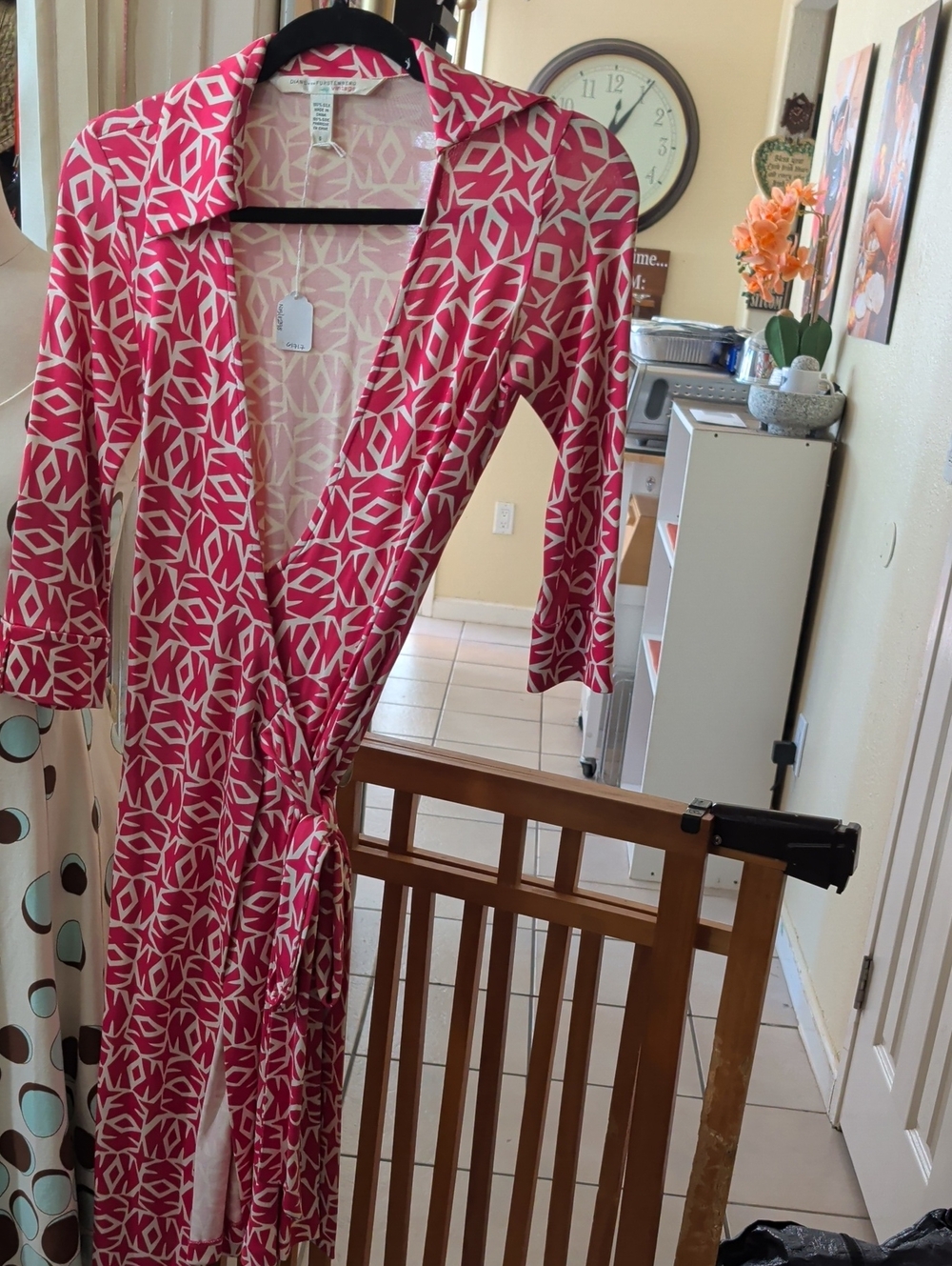 Diane Von Furstenberg Pink and White Printed Wrap Robe